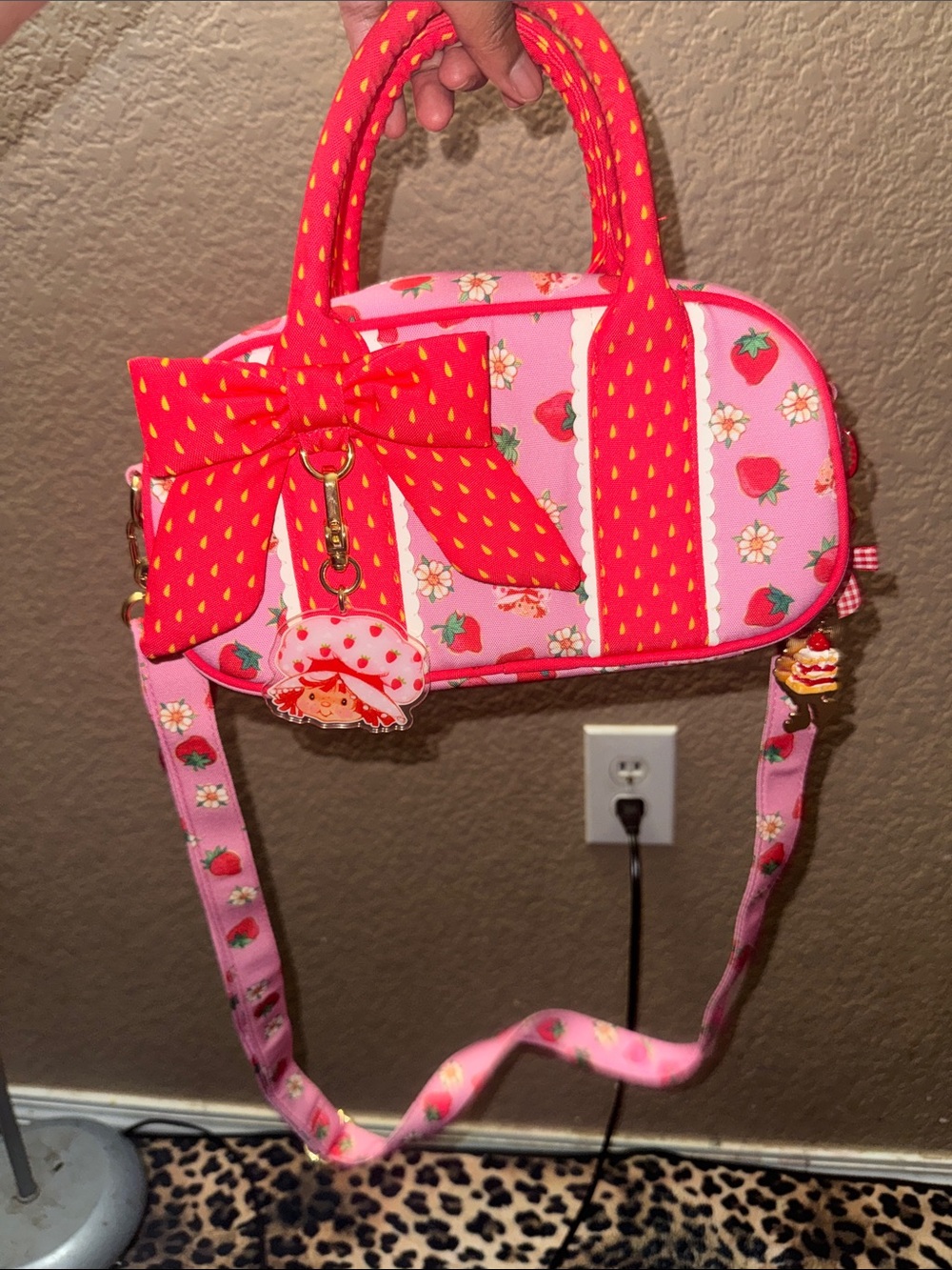 Women’s Pink Strawberry Shortcake Bow Crossbody Bag